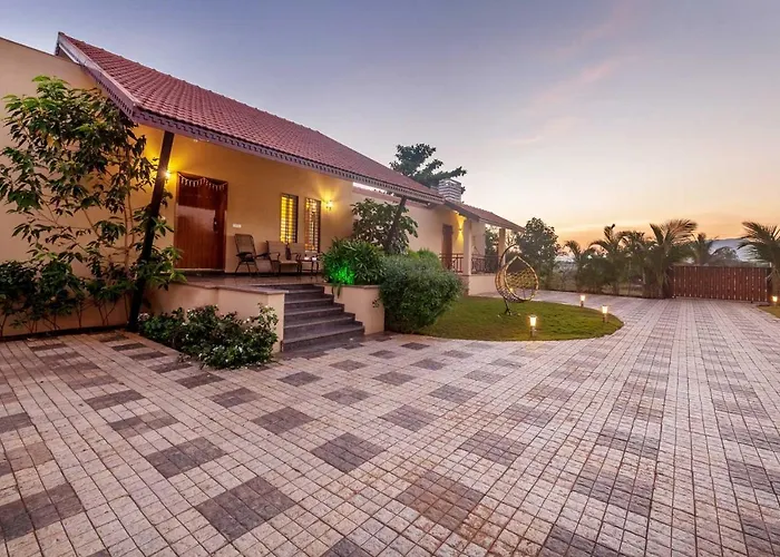 Luna Villa By Stayvista - Lakeside Charm With Terrace, Lush Lawn & Modern Decor Nashik